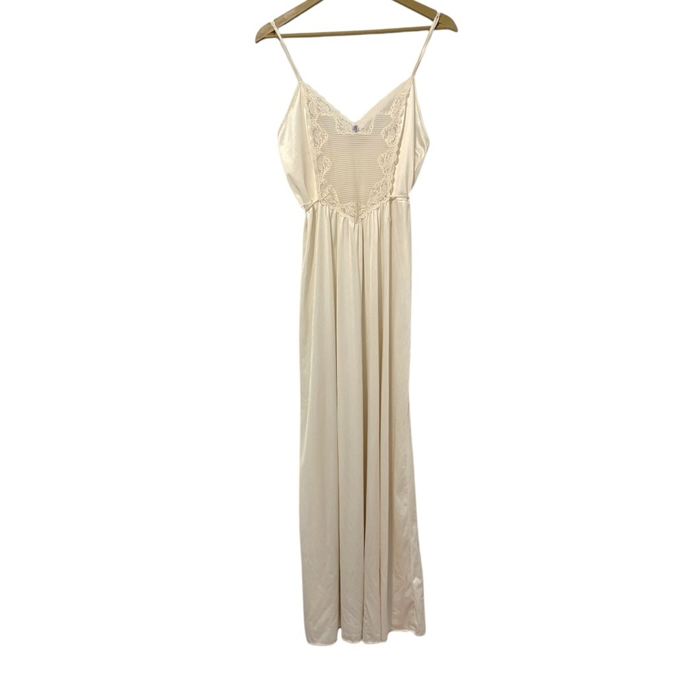 Vintage Diane Von Furstenberg Ivory Maxi Slip Nightgown Dainty Feminine Lace